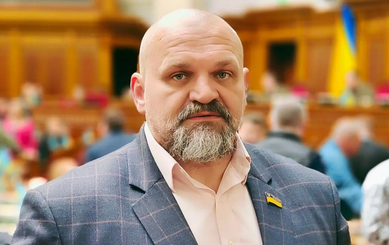 «Ви – курви». Вірастюк потрапив у скандал через допис про…